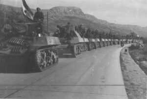 19-002 carri jugoslavi sulla via di Trieste